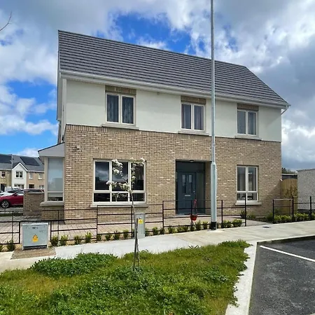 Holiday home Grab House