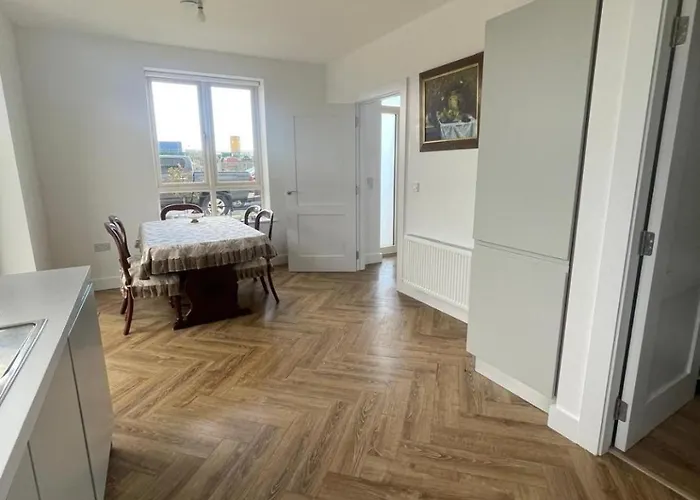 Holiday home Grab House