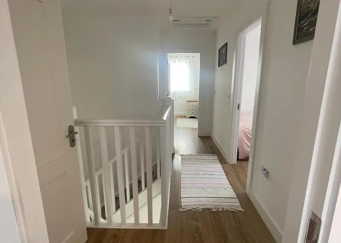 Grab House סוורדס